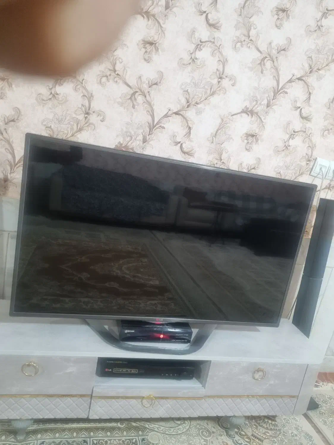 تلویزیون ال جی ۴۷ اینچ|تلویزیون و پروژکتور|شهرضا, |دیوار