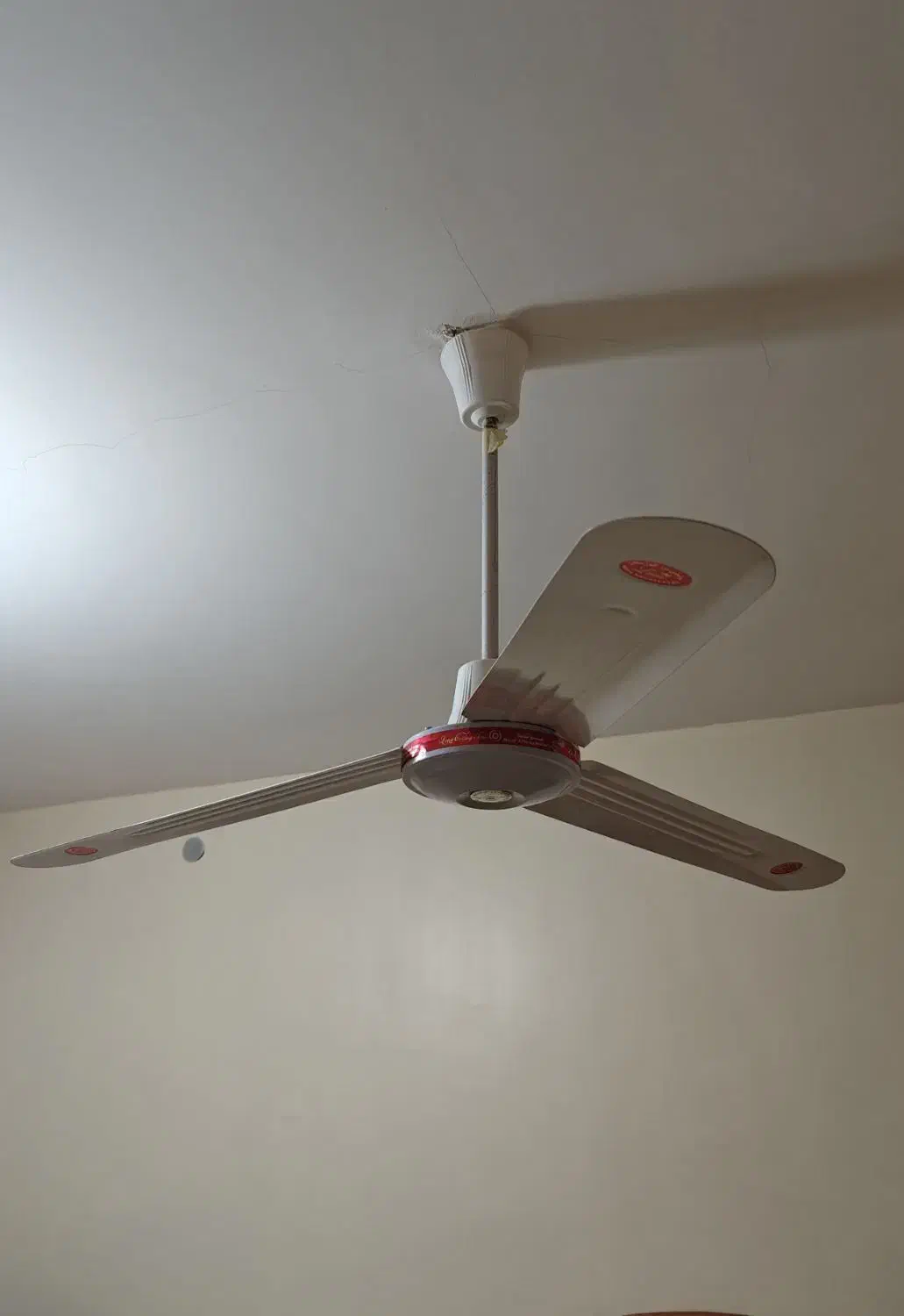 پنکه سقفی|پنکه و تصفیهکنندهٔ هوا|خرمشهر, |دیوار