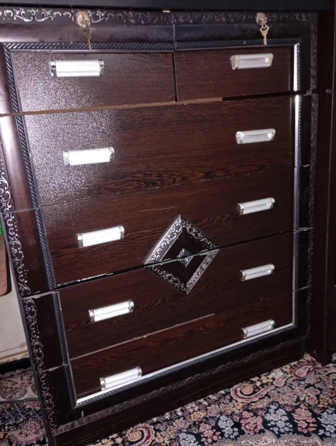 کمد و دراور|جاکفشی، کمد، دراور|کرمانشاه, |دیوار