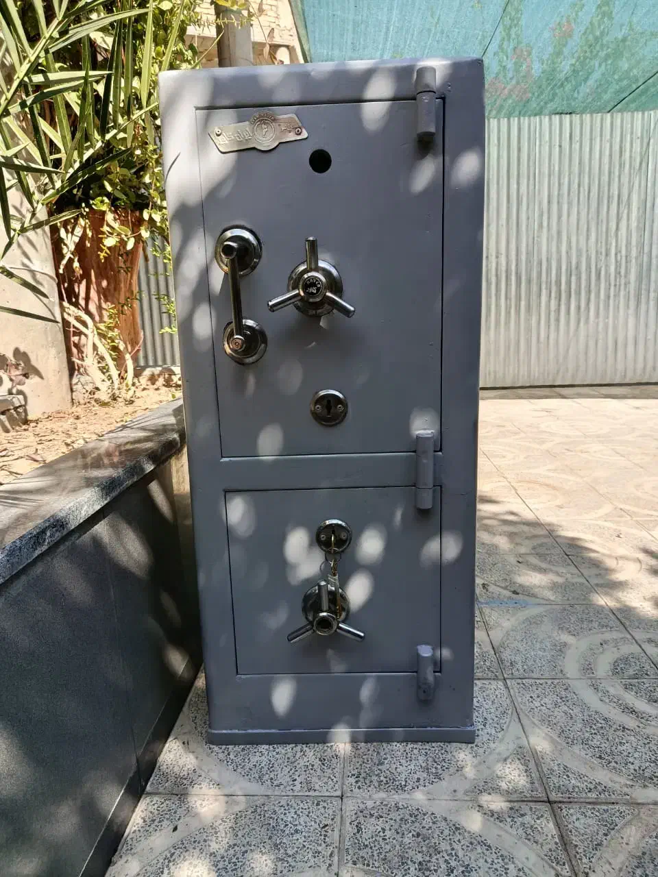 گاو صندوق|ابزارآلات|مرودشت, فاز اول شهرک فرهنگیان|دیوار