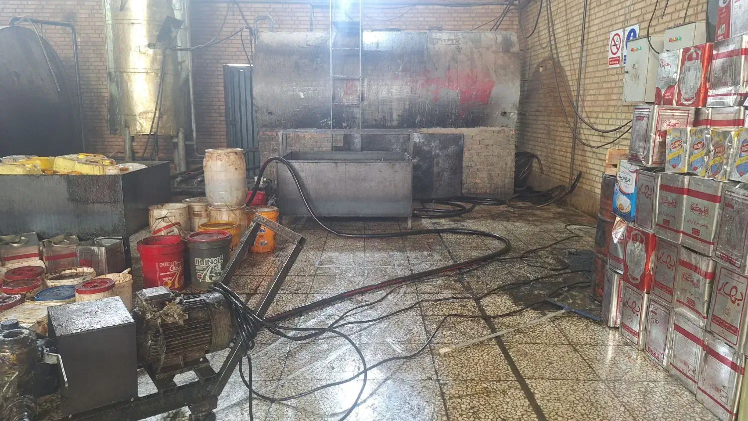 خریدار روغن سوخته خوراکی و فست فودی قنادی|خدمات پیشه و مهارت|نسیم‌شهر, |دیوار