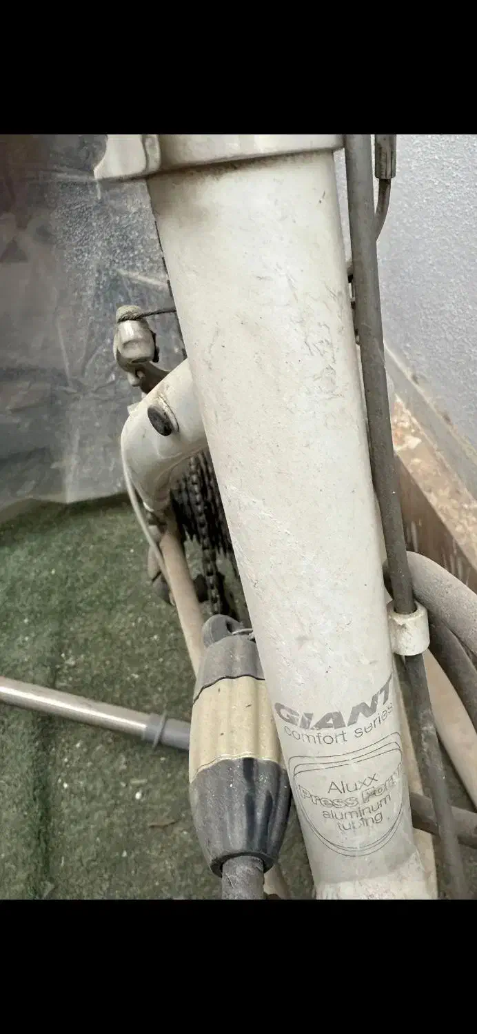 دوچرخه جاینت|دوچرخه، اسکیت، اسکوتر|صدرا-فارس, فاز ۱|دیوار