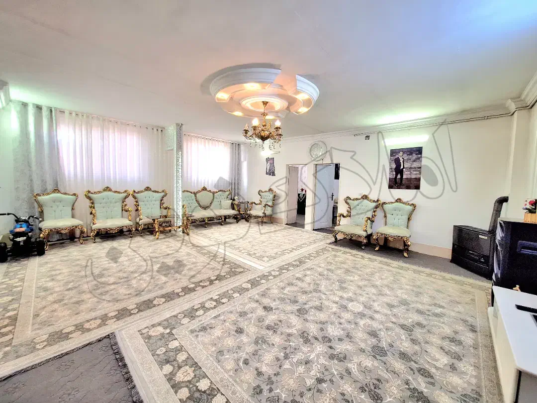 طبقه اول سر دو نبش/پورسینا/بلوار حر/املاک نوین|فروش خانه و ویلا|مشهد, پورسینا|دیوار