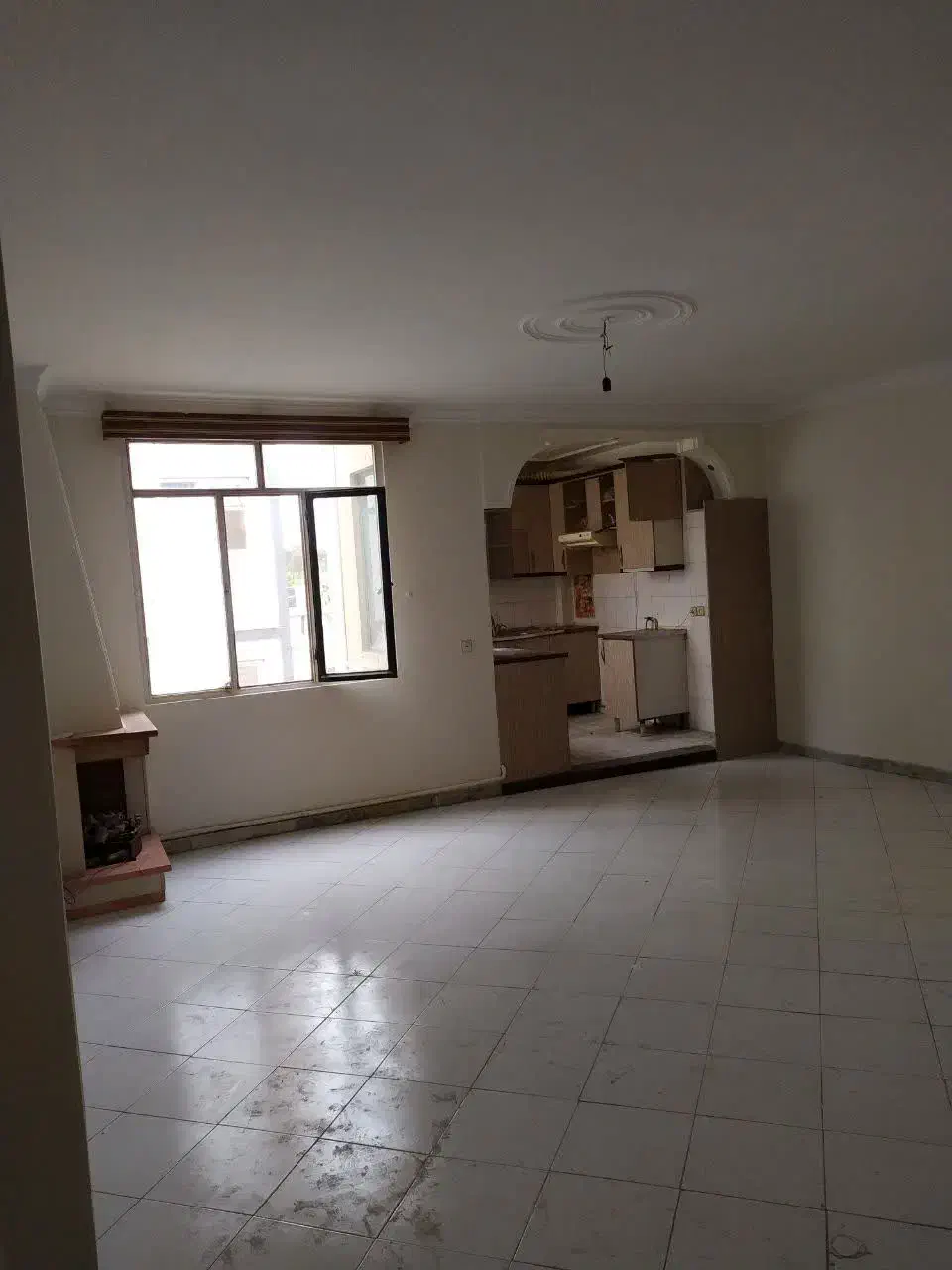 پلیس ۸۰متر ۲خواب تک واحد با پارکینگ|فروش آپارتمان|تهران, کاج|دیوار