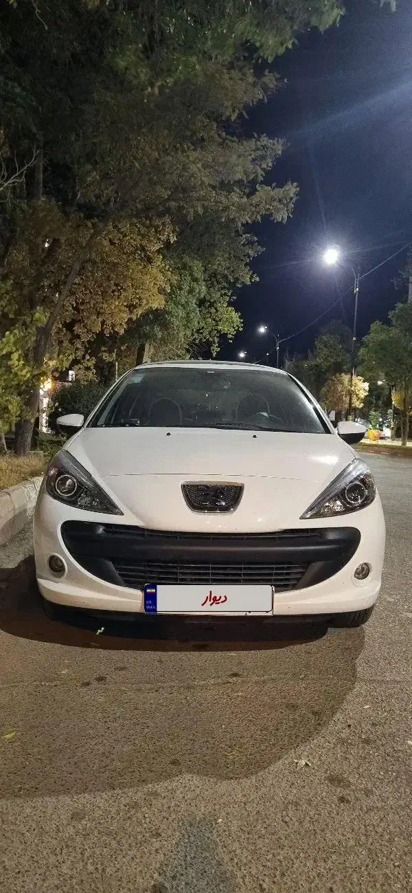 در حد خشک بدون کوچکترین ایراد|خودرو سواری و وانت|بیجار, |دیوار