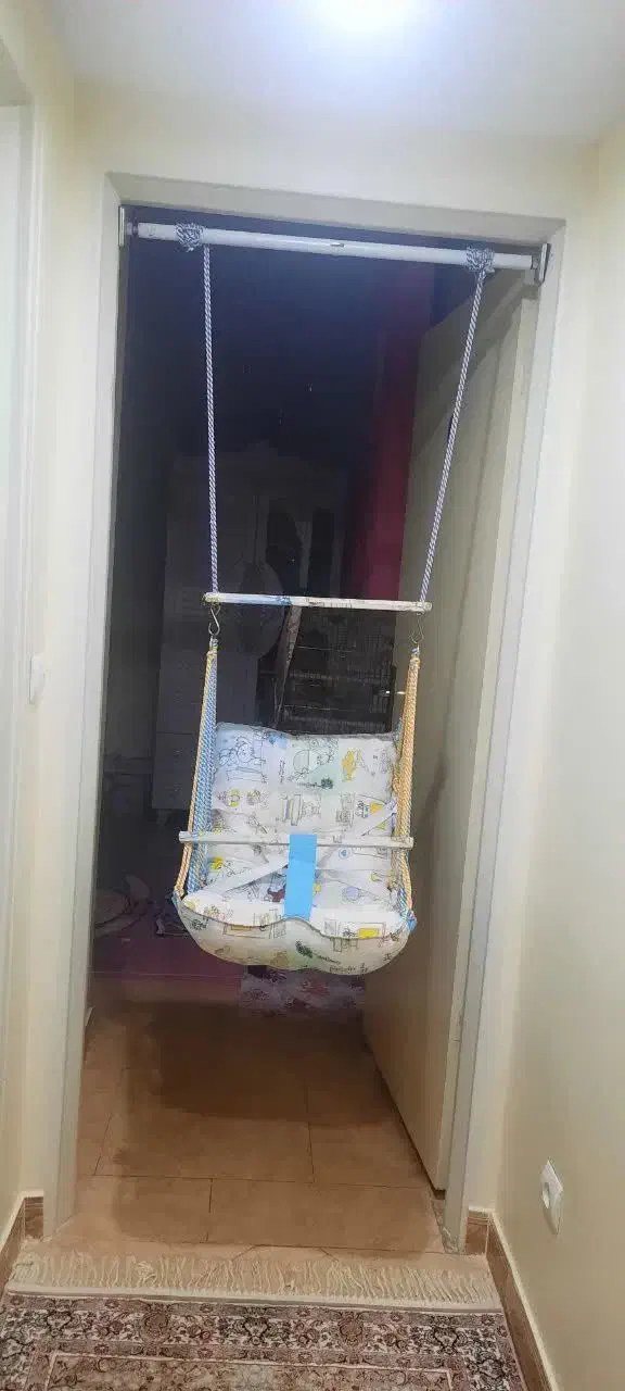 تاپ بچه کاملا سالم|تخت و صندلی بچه|ری, ظهیرآباد|دیوار