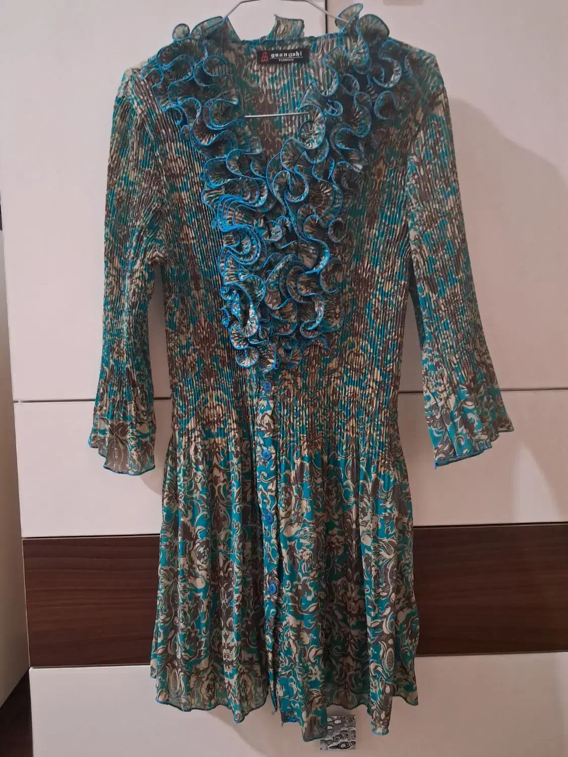 شومیز حریر پلیسه|لباس|نیشابور, میدان حافظ|دیوار