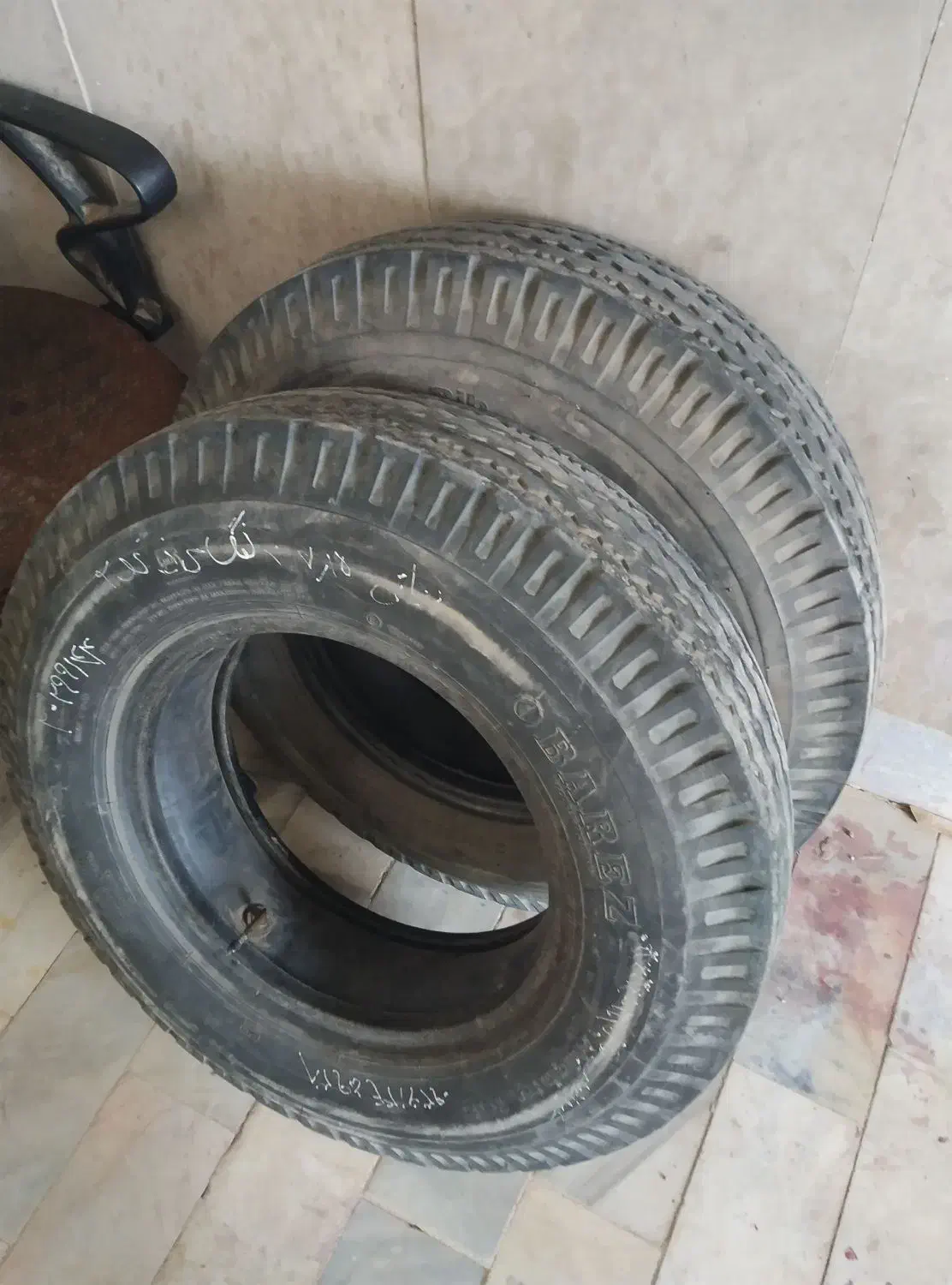 فروش یک جفت لاستیک نیسان با تیوپ سالم|قطعات یدکی و لوازم جانبی|کبودرآهنگ, |دیوار