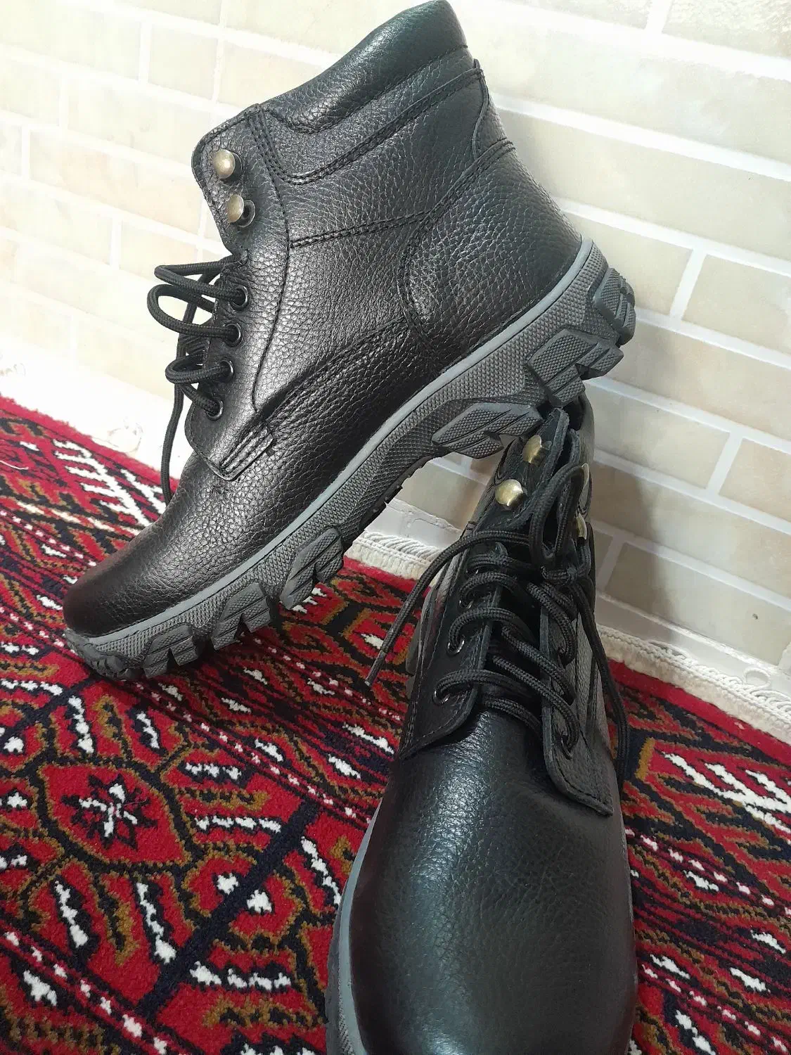 نیم بوت . پوتین|کیف، کفش، کمربند|گنبد کاووس, |دیوار