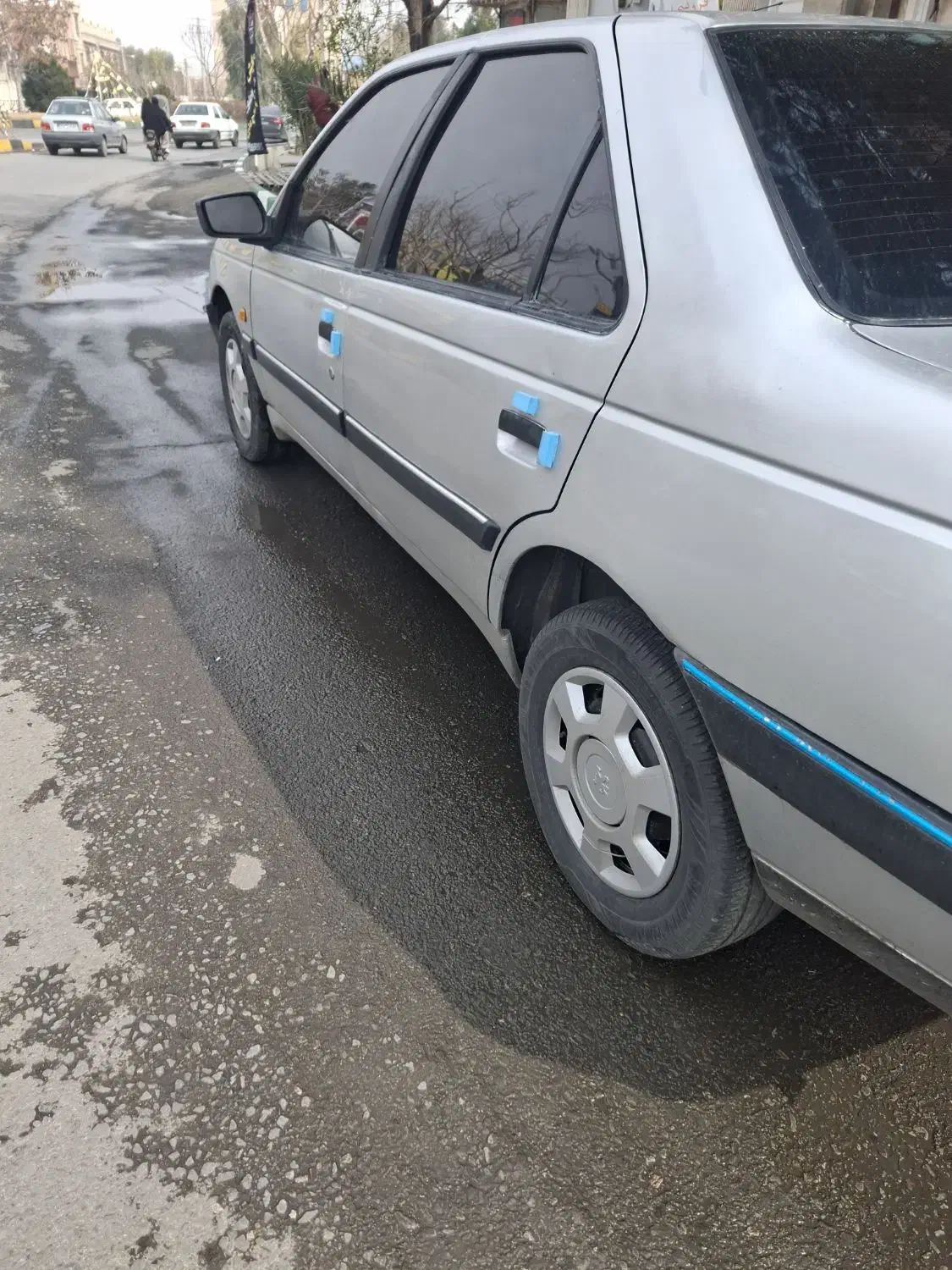 پژو ۴۰۵ مدل ۹۵|خودرو سواری و وانت|قم, دروازه چوبی|دیوار