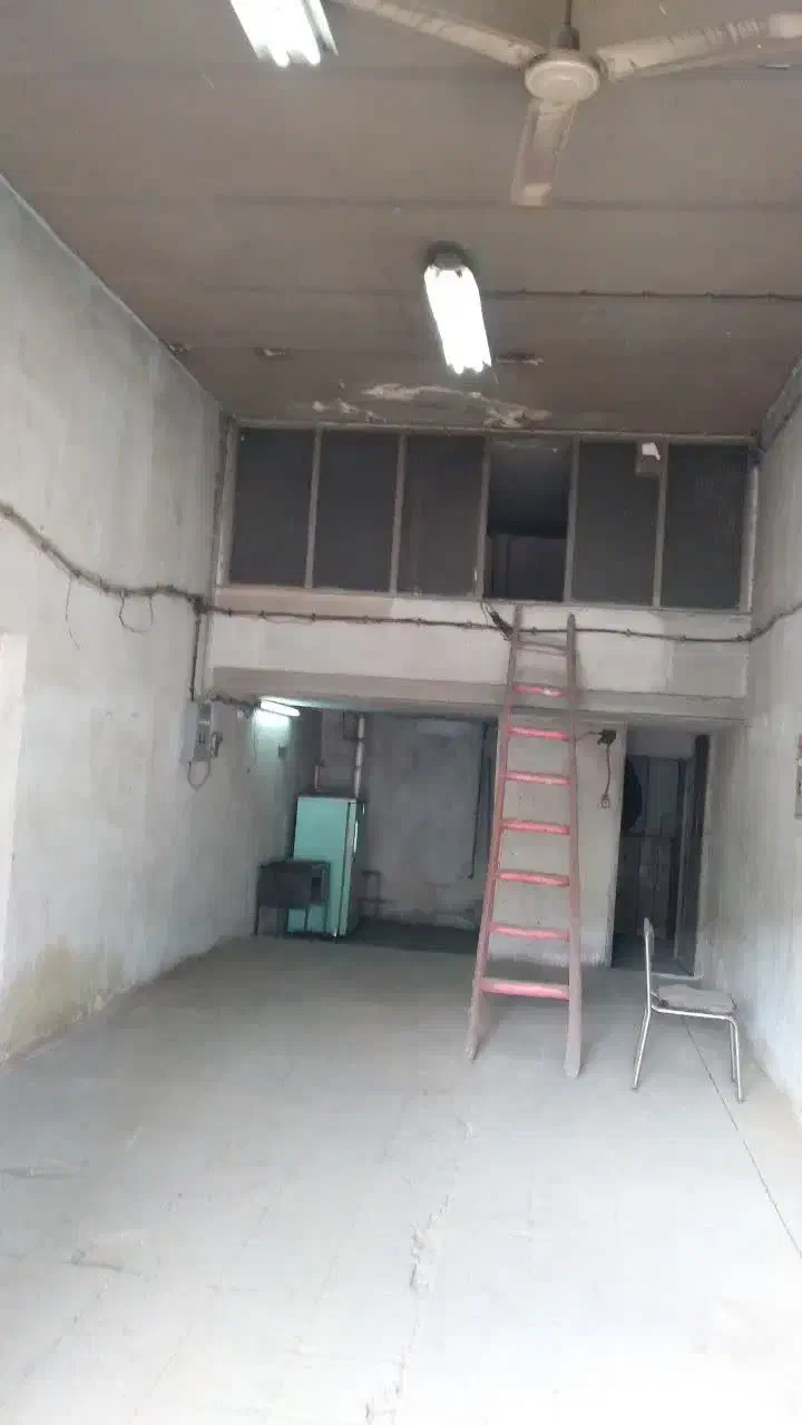 فروش و معاوضه مغازه بر جاده بورس مبل فروشی ها|فروش مغازه و غرفه|جاجرود, |دیوار