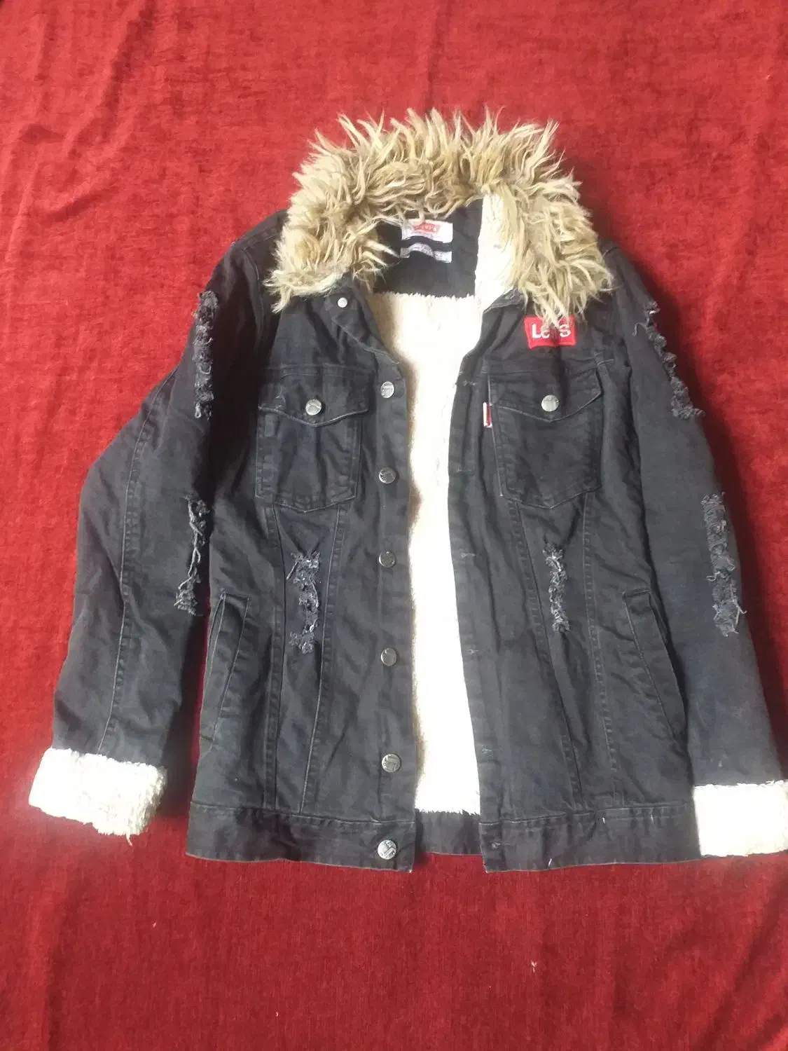 کاپشن و پالتو۲۵۰هزار|لباس|اصفهان, نقش جهان|دیوار