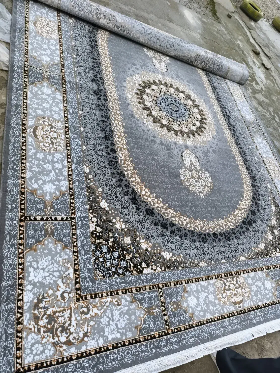 فرش 12 متری ماشینی 440 شانه|فرش|آزادشهر, |دیوار