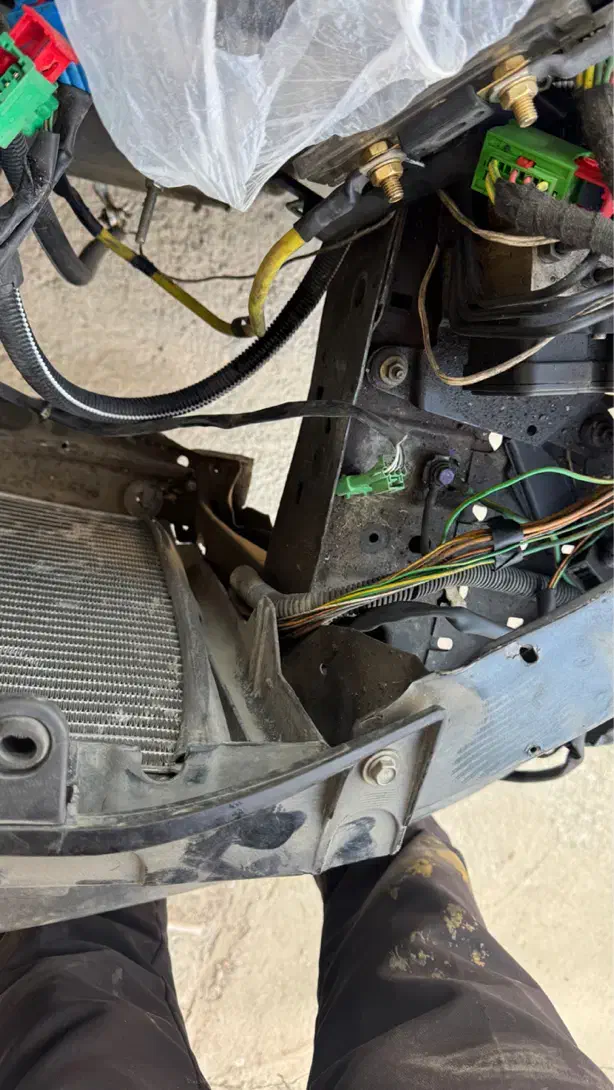 تیپ 5 مدل 85 تقویت تصادفی|خودرو سواری و وانت|بجنورد, |دیوار