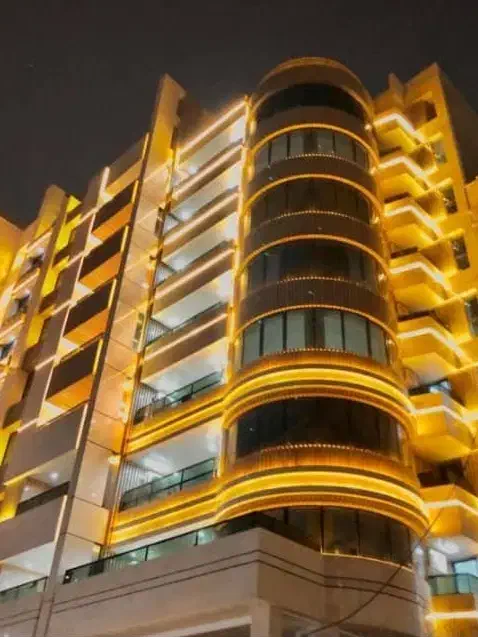 آپارتمان تکواحدی ۲۰۰ متری /۲پارکینگ/فول امکانات|فروش آپارتمان|اهواز, گلستان|دیوار