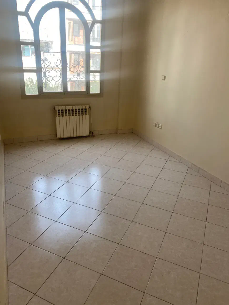 ۱۰۰ متر دو خواب