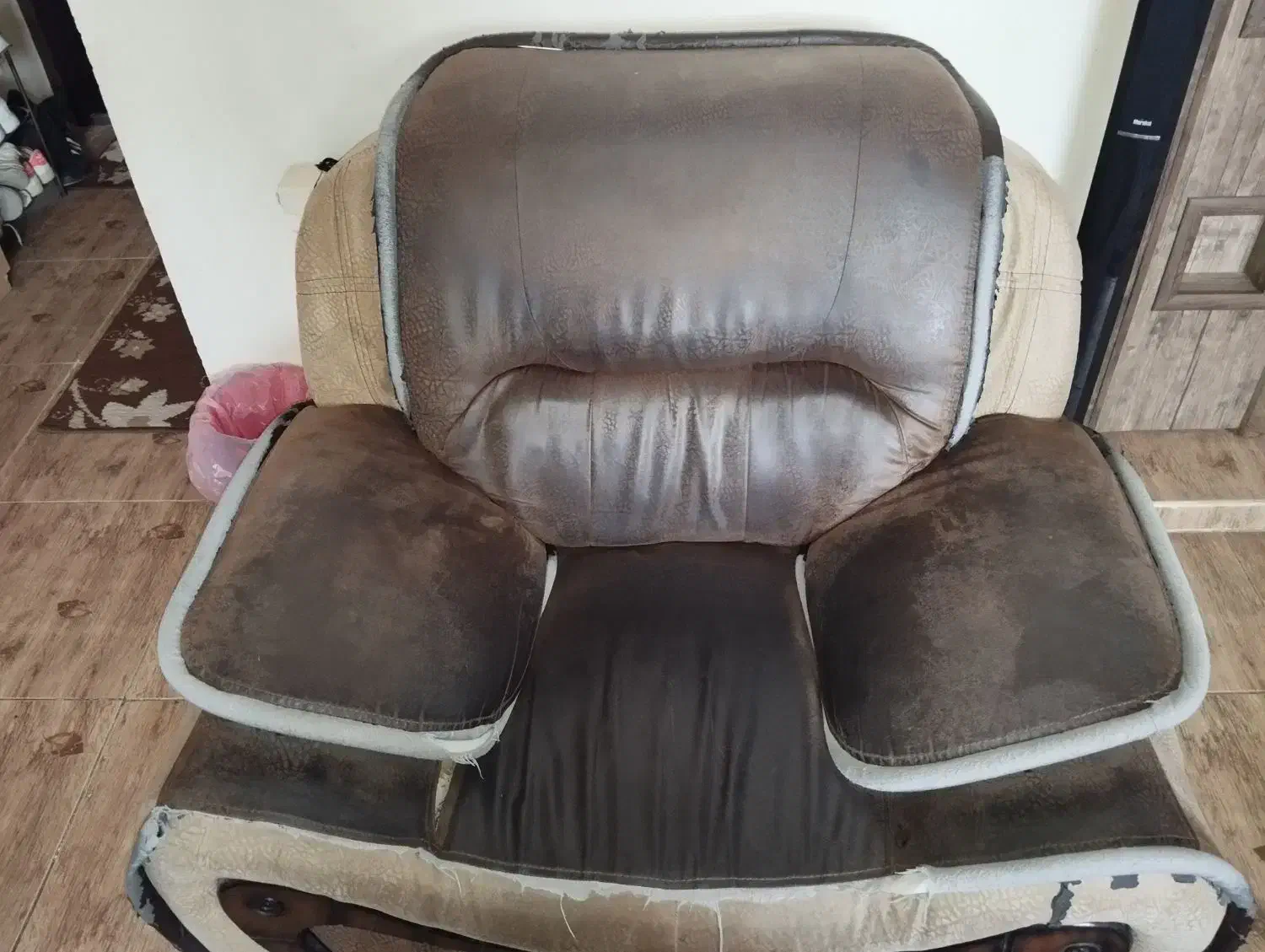 مبل راحتی ۷ نفره|مبلمان خانگی و میز عسلی|شاهین‌شهر, نظامی|دیوار