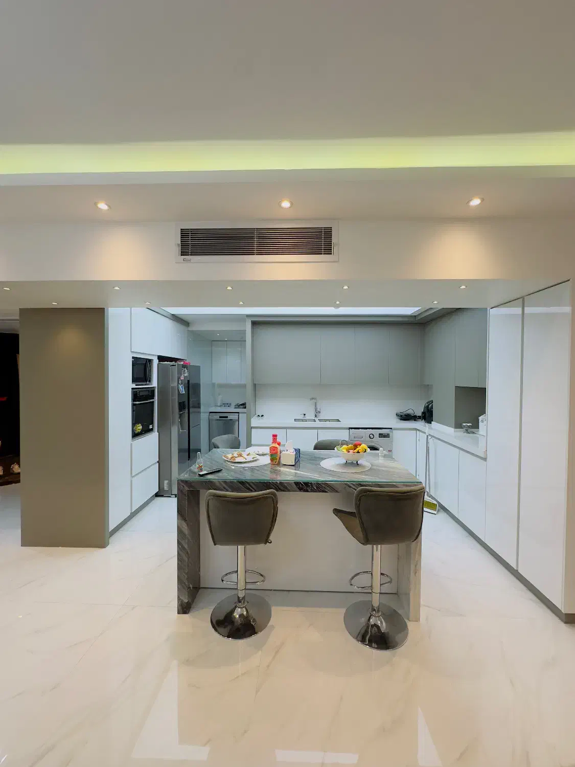 198متر/مهرآباد/بهترین لوکیشن*مدرن و خاص|اجارهٔ آپارتمان|اصفهان, مهرآباد|دیوار