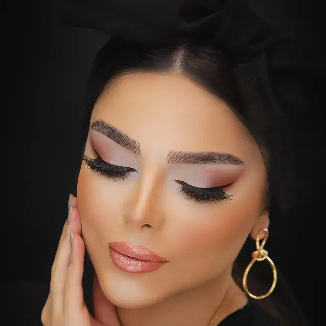 آموزش میکاپ عروس رایگان|خدمات آرایشگری و زیبایی|مشهد, هنرستان|دیوار