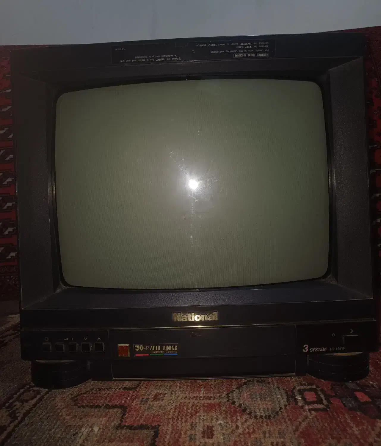 تلوزیون قدیمی|تلویزیون و پروژکتور|دماوند, دماوند|دیوار