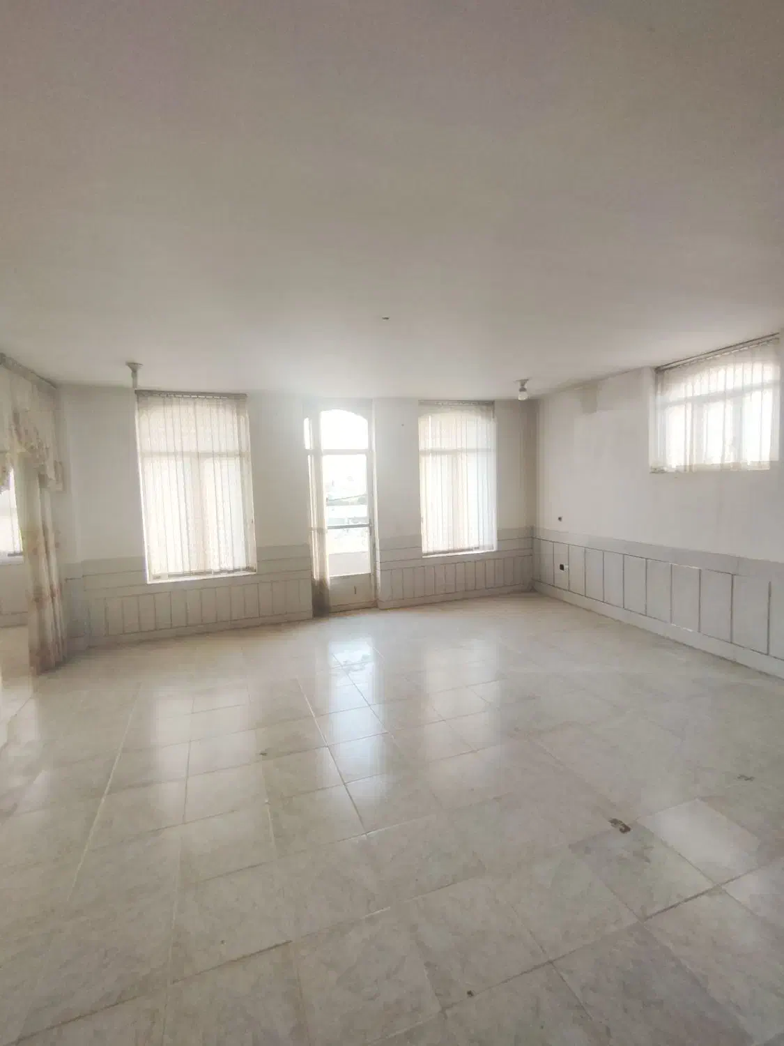 اجاره ی منزل ۹۰ متری طبقه ی دوم ( بلوار جانبازان )|اجارهٔ خانه و ویلا|شهرضا, |دیوار