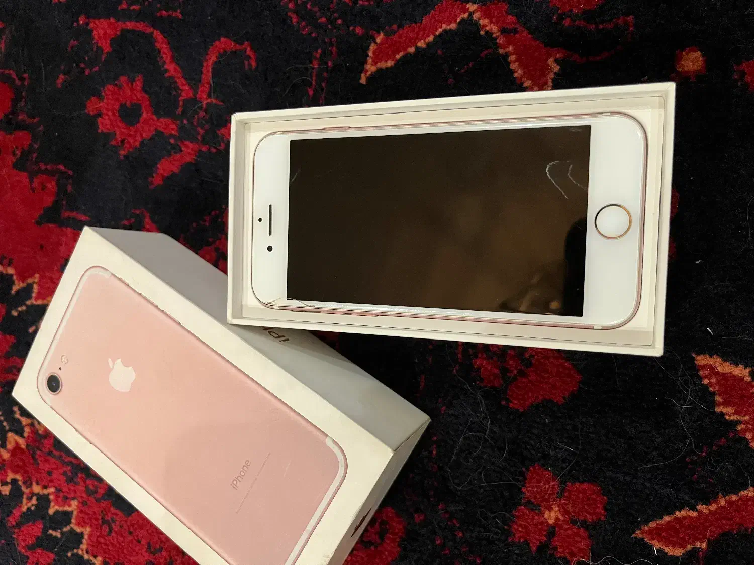 آیفون ۷ رز گلد ۳۲ گیگ|موبایل|تهران, فلسطین (میدان انقلاب)|دیوار