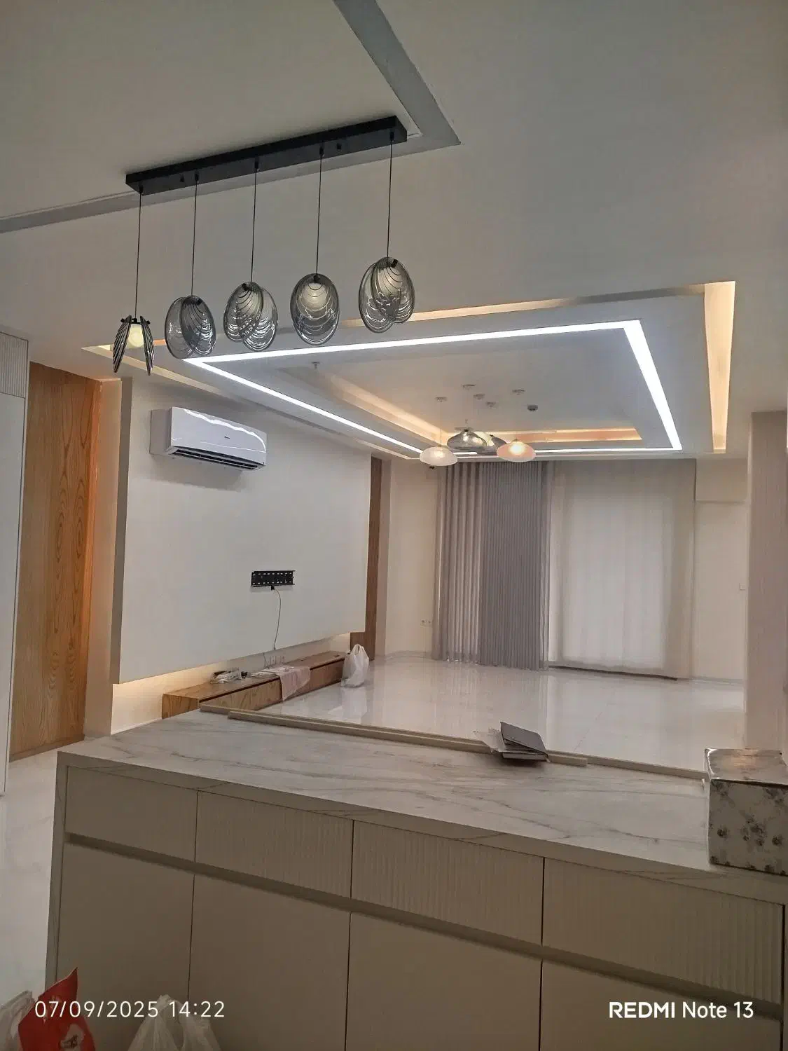 مجری انواع لاینر های نوری|خدمات پیشه و مهارت|نیشابور, فردوس شمالی|دیوار