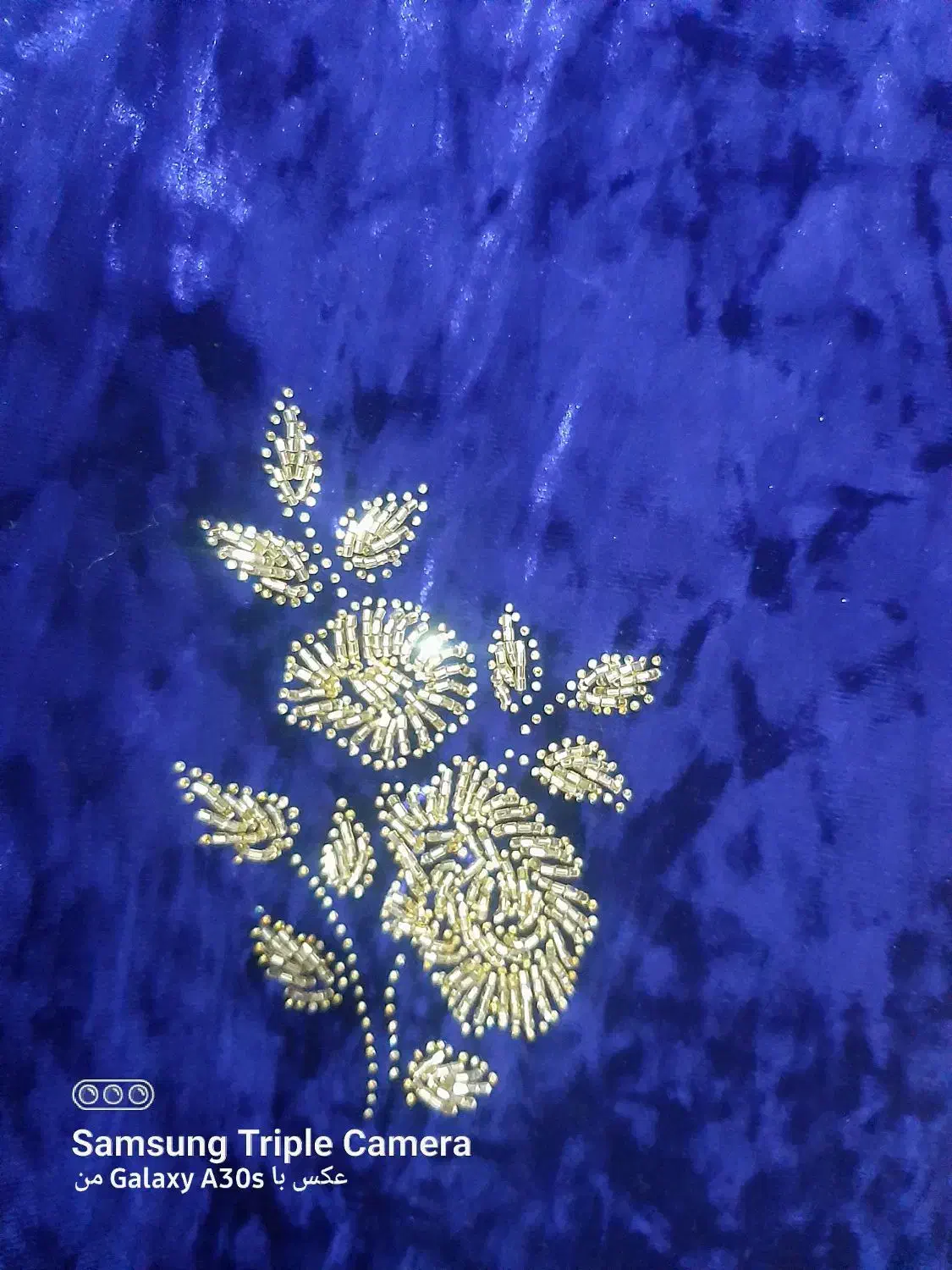 منجق وسیخک دوزی وجواهردوزی|لباس|لردگان, |دیوار