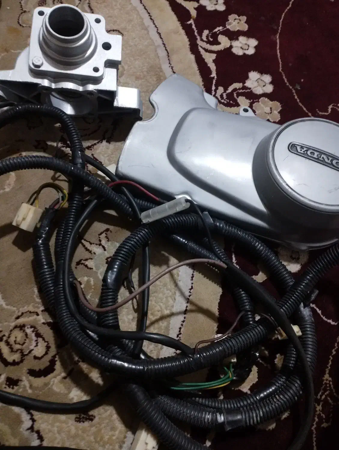 پوسته موتور  و بغل هوندا و سیم کشی|قطعات یدکی و لوازم جانبی|ایذه, |دیوار