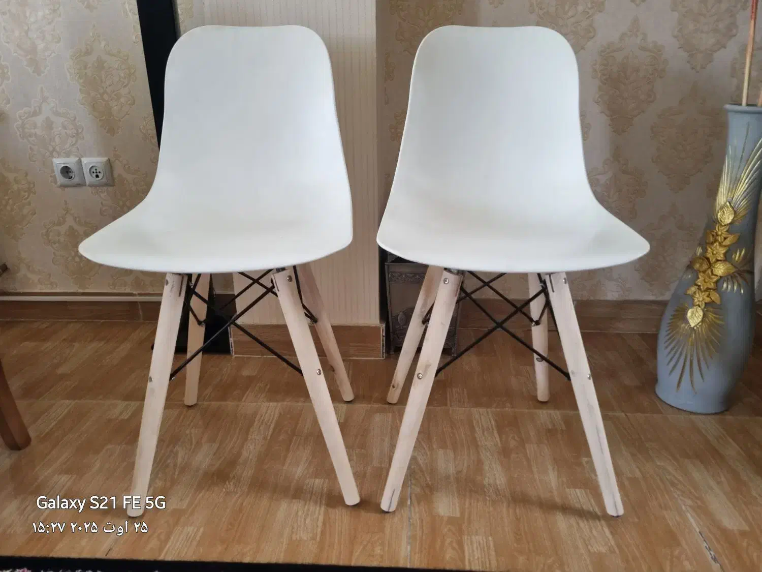 صندلی و میز عسلی|صندلی و نیمکت|اردبیل, |دیوار