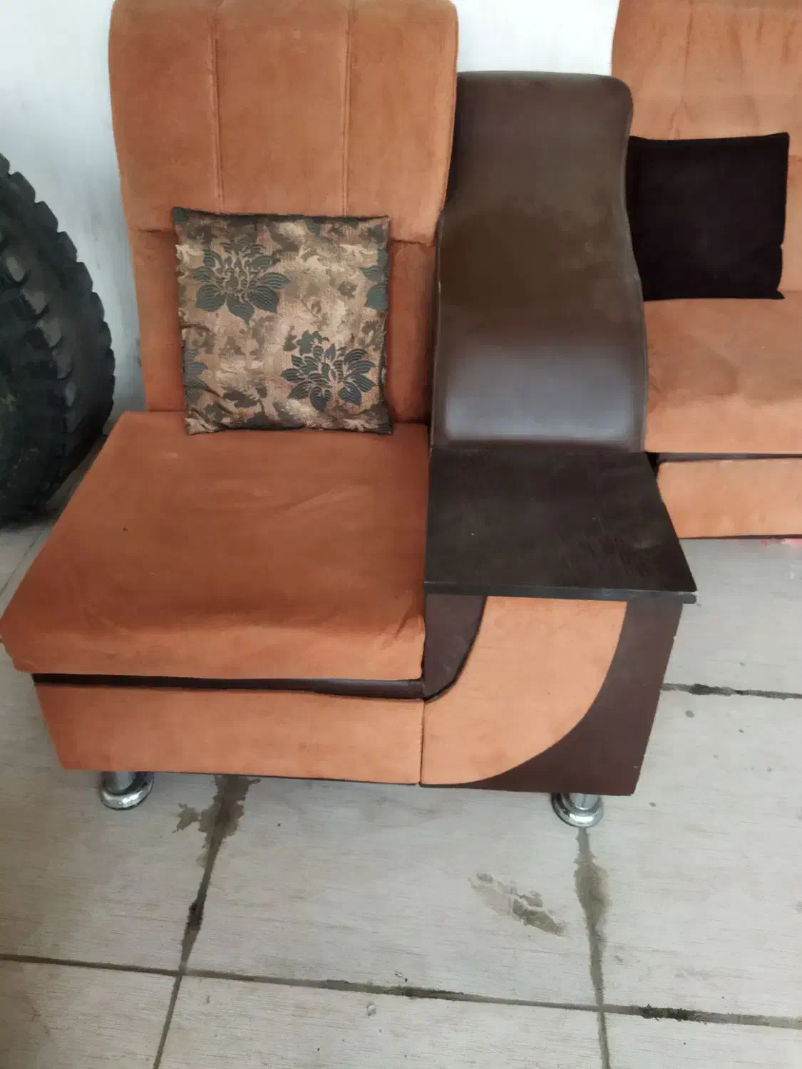 مبل|مبلمان خانگی و میز عسلی|زبرخان, |دیوار