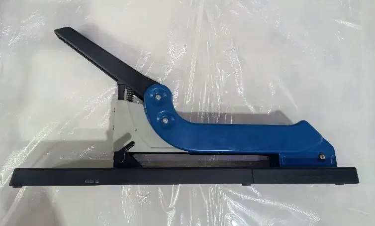 ماشین دوخت صحافی (کتاب زن) اسکربا اصلی آلمانی|لوازم التحریر|اصفهان, جوزدان الیادران|دیوار