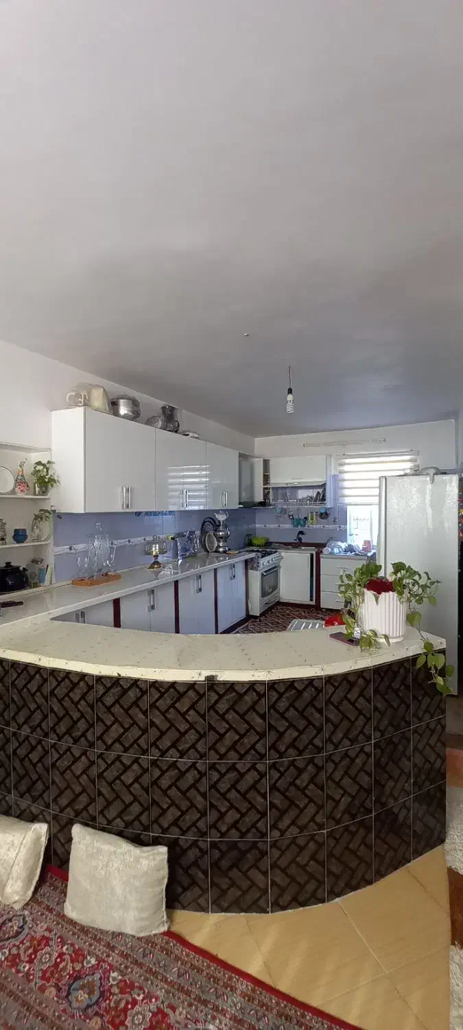 فروش منزل با حیاط|فروش خانه و ویلا|طبقده, |دیوار