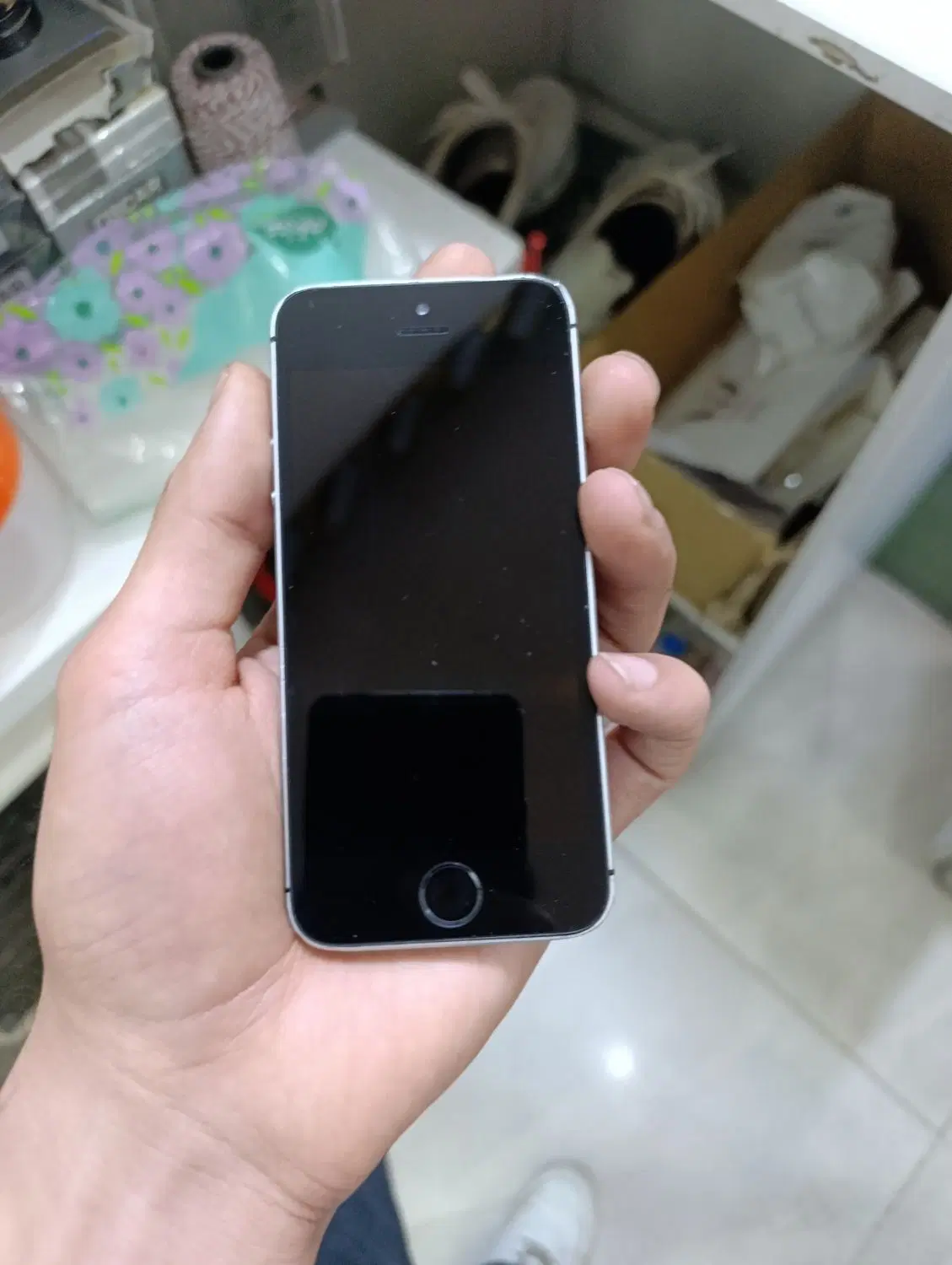 iphone se  2016 64 gig lla|موبایل|همدان, |دیوار