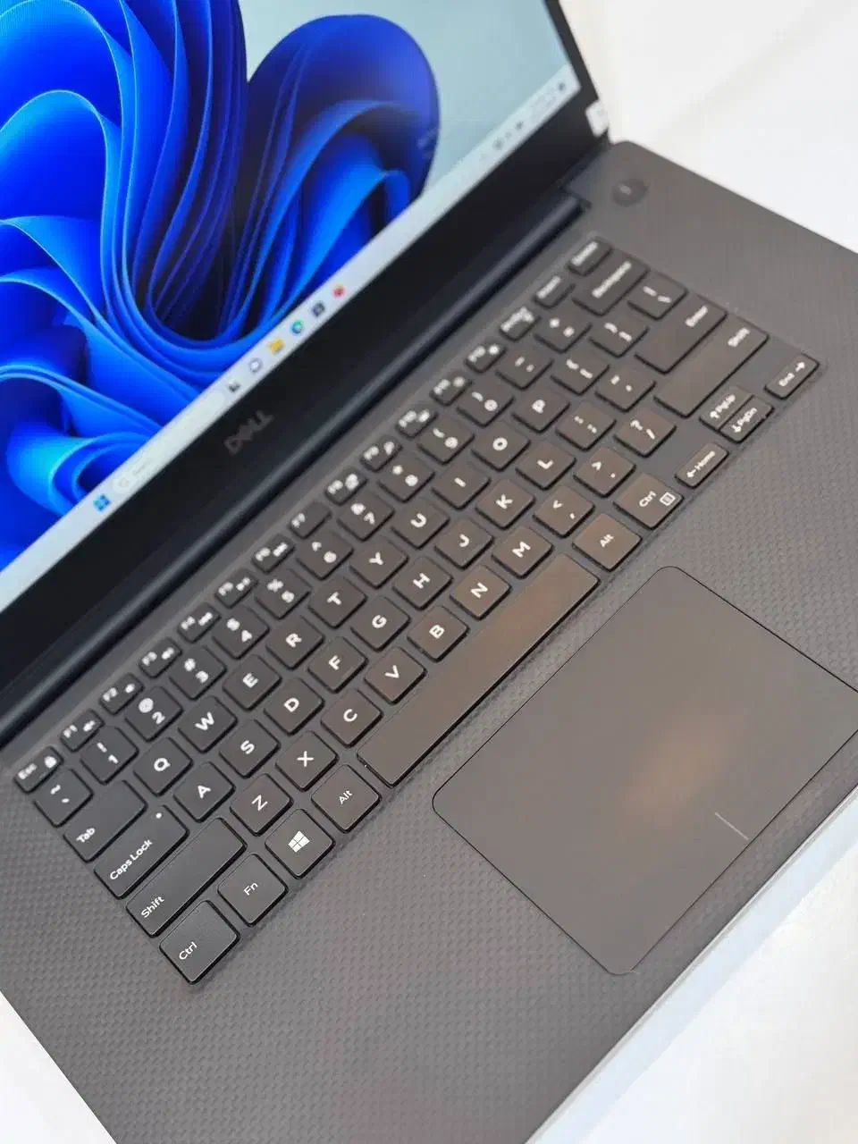 Dell Precision 5520|رایانه همراه|مریوان, |دیوار