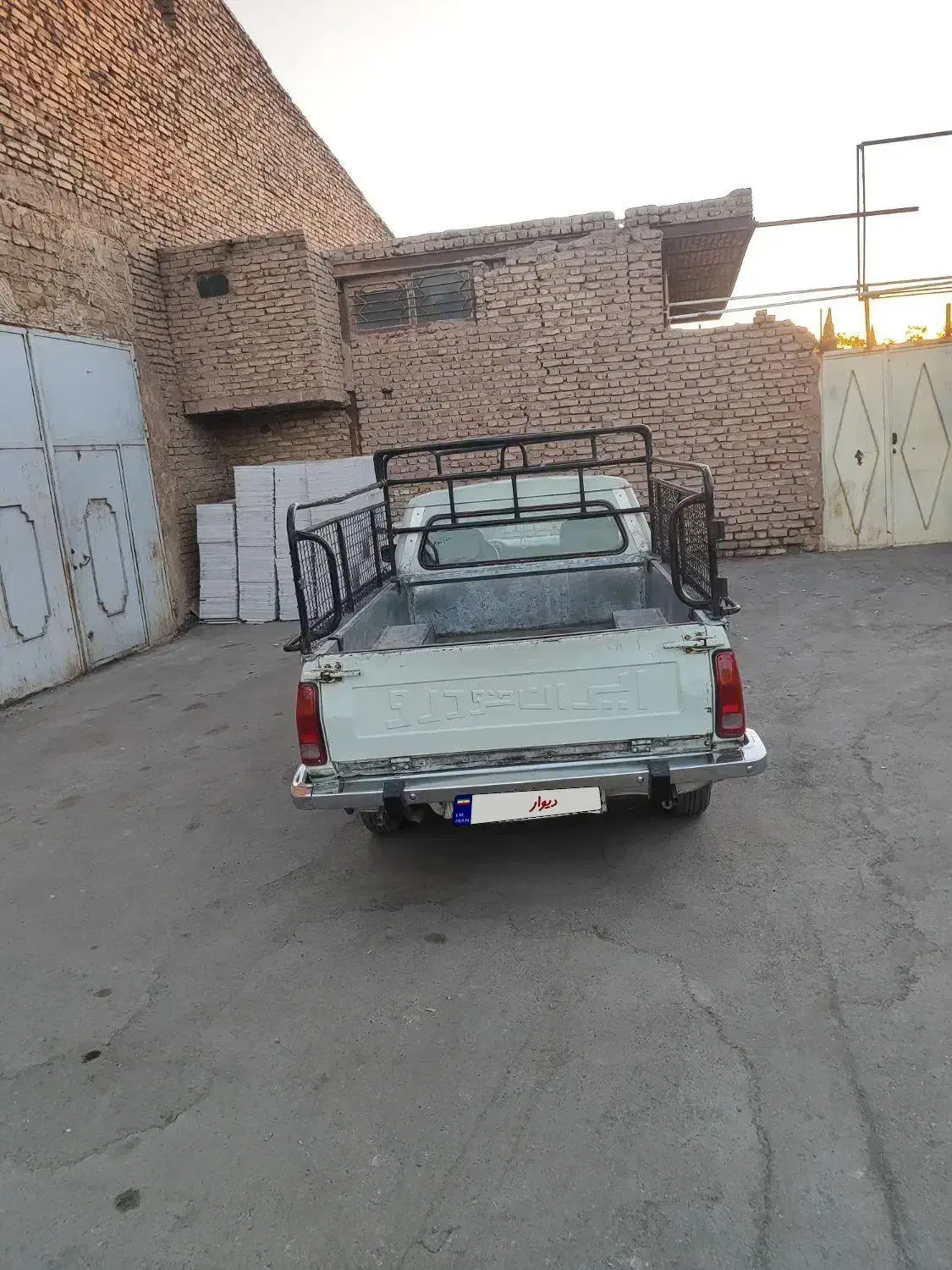 وانت پیکان|خودرو سواری و وانت|سیرجان, |دیوار