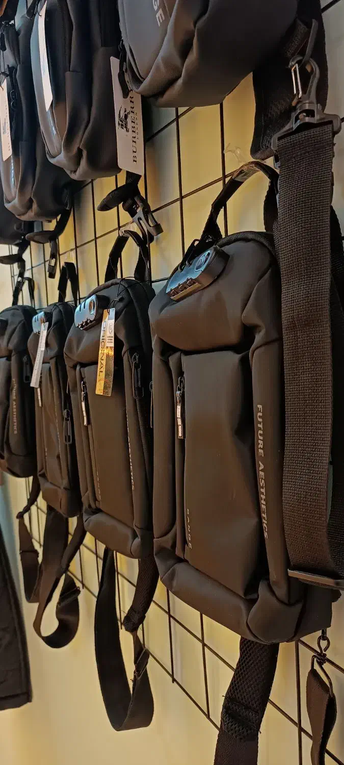 بادی بگ رمزدار|کیف، کفش، کمربند|قم, ارم|دیوار