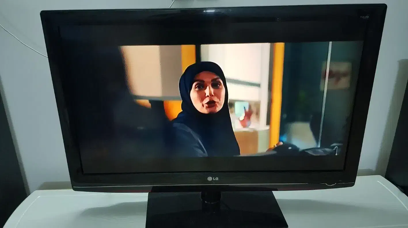 تلویزیون|تلویزیون و پروژکتور|پیشوا, |دیوار