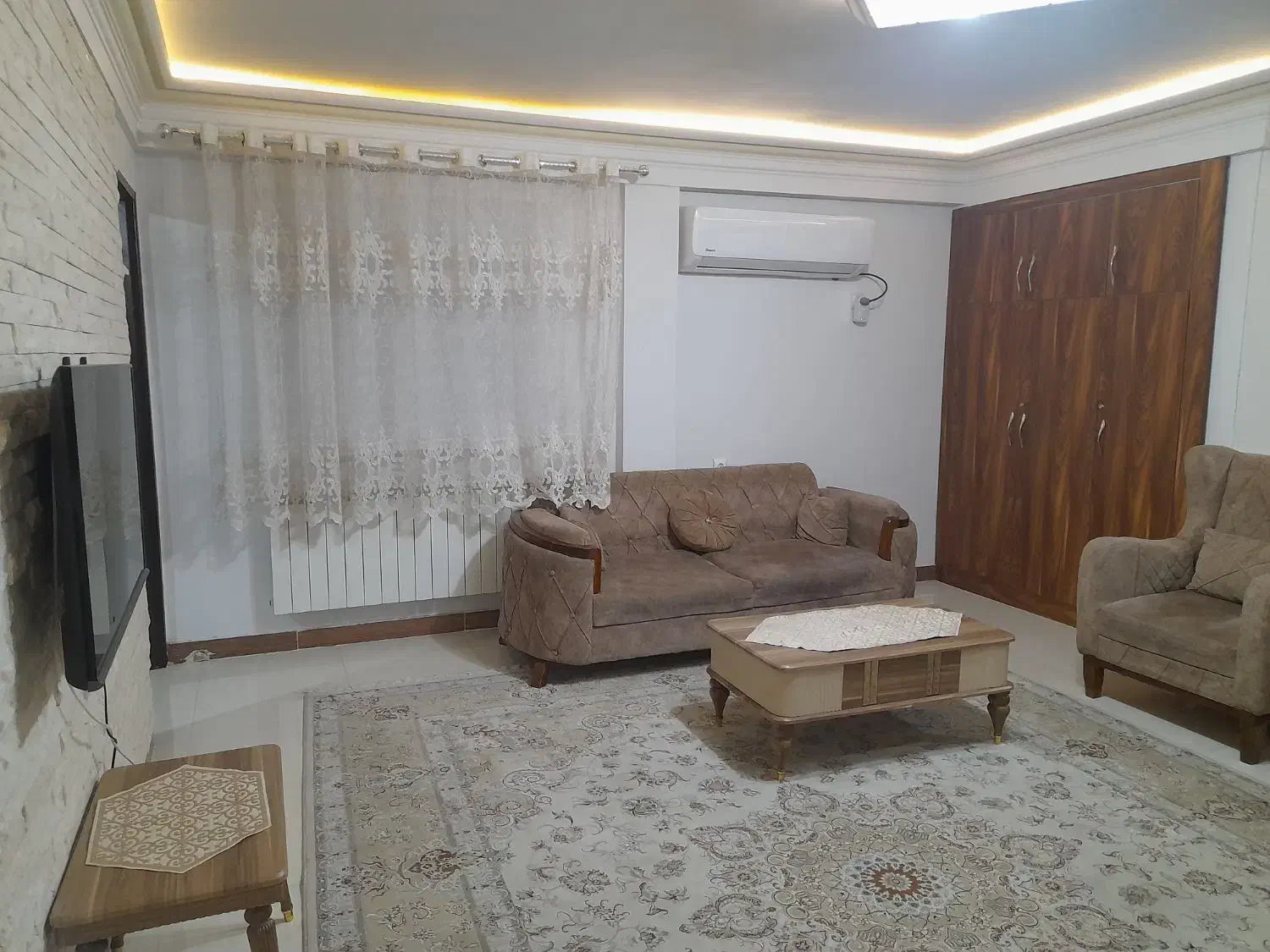 اجاره ویلا دوخوابه دربست روزانه|اجارهٔ کوتاهمدت آپارتمان و سوئیت|خشکبیجار, |دیوار