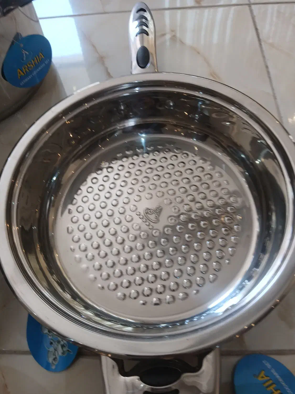 قابلمه استیل المانی نو|ظروف پخت‌وپز|پردیس, فاز ۴|دیوار