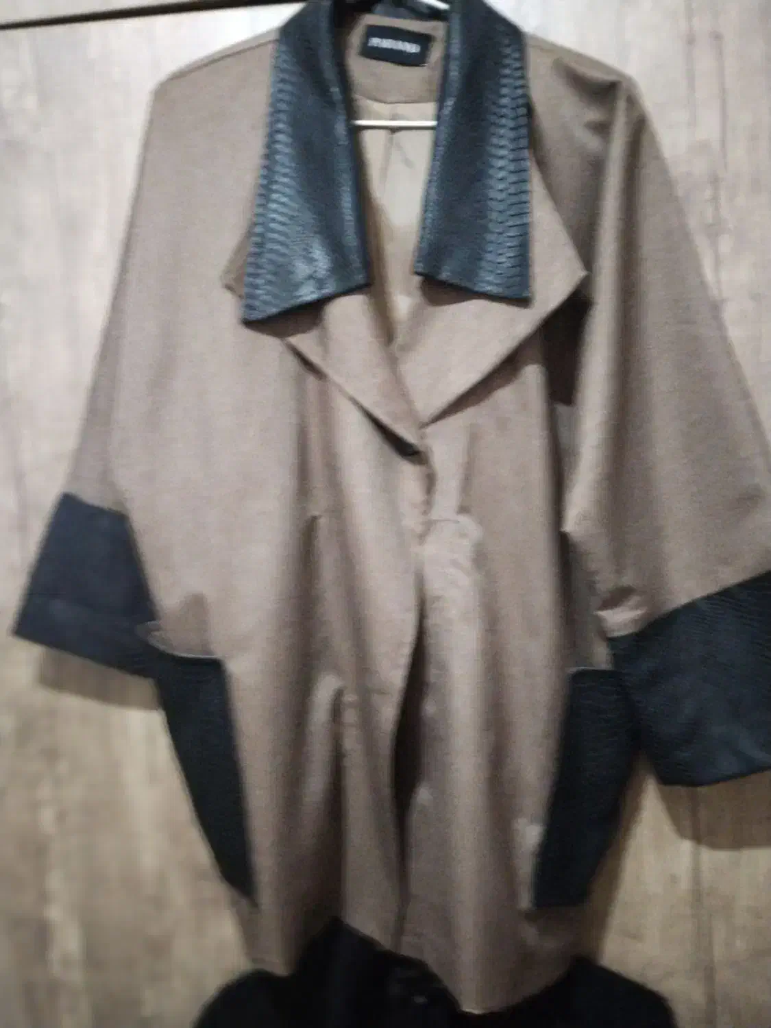 کت خزودوبارانی|لباس|لاهیجان, کوی زمانی|دیوار