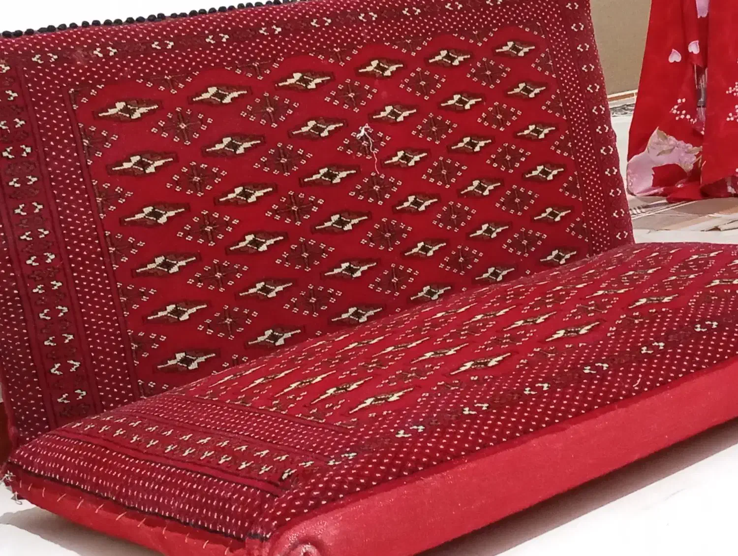 یک جفت پشتی دست بافت|پشتی|فردیس, شهرک شهید حسینی|دیوار