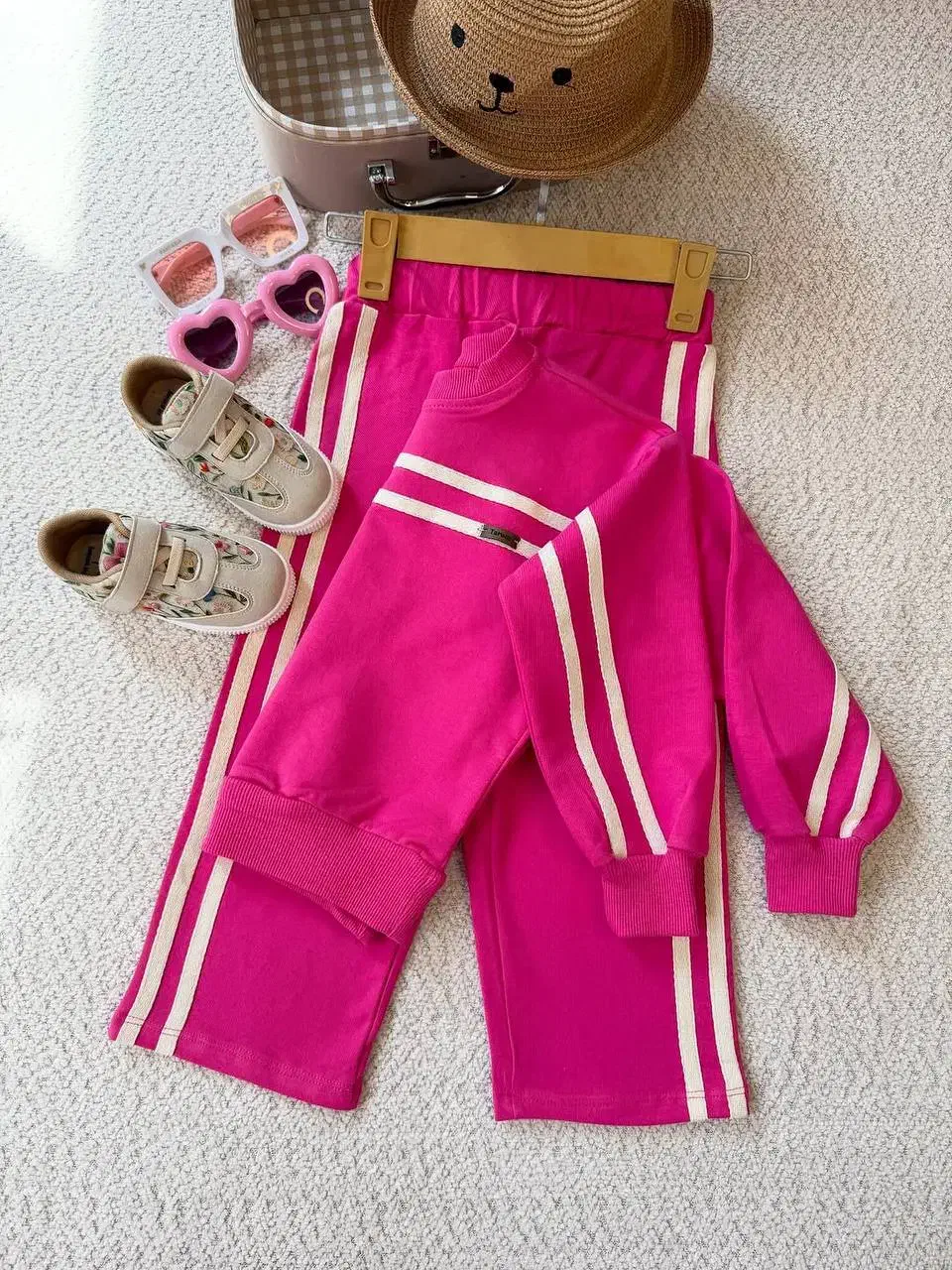 یه عالمه قشنگی ست پر طرفدار دورس پنبه|کفش و لباس بچه|بناب, |دیوار