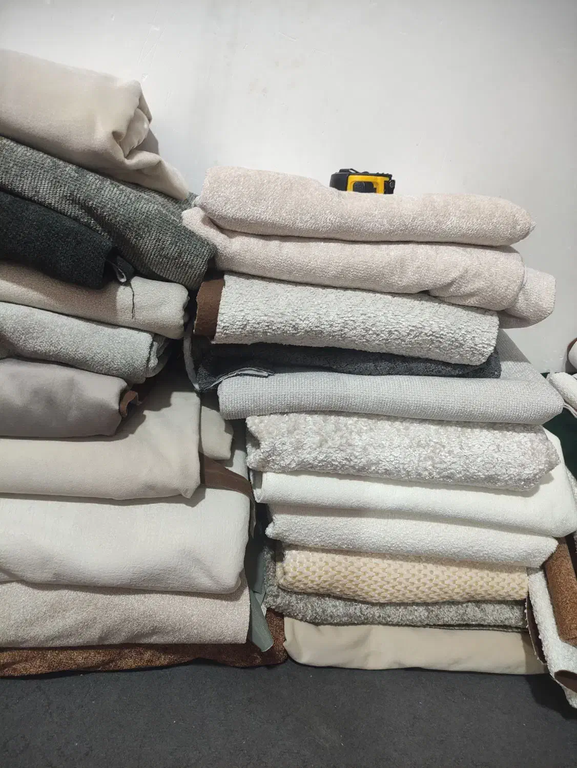 پارچه  مبلی متری 130ت|لوازم خیاطی و بافتنی|شیراز, میانرود|دیوار