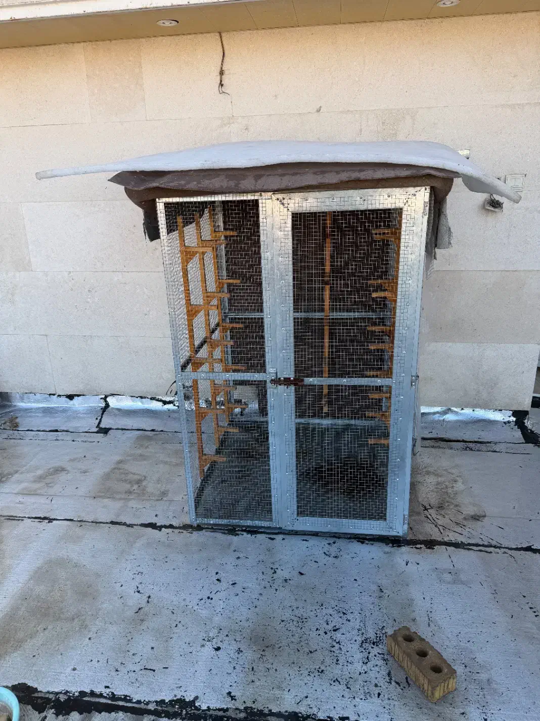 قفسه کبوتر|لوازم جانبی حیوانات|صدرا-فارس, فاز ۱|دیوار