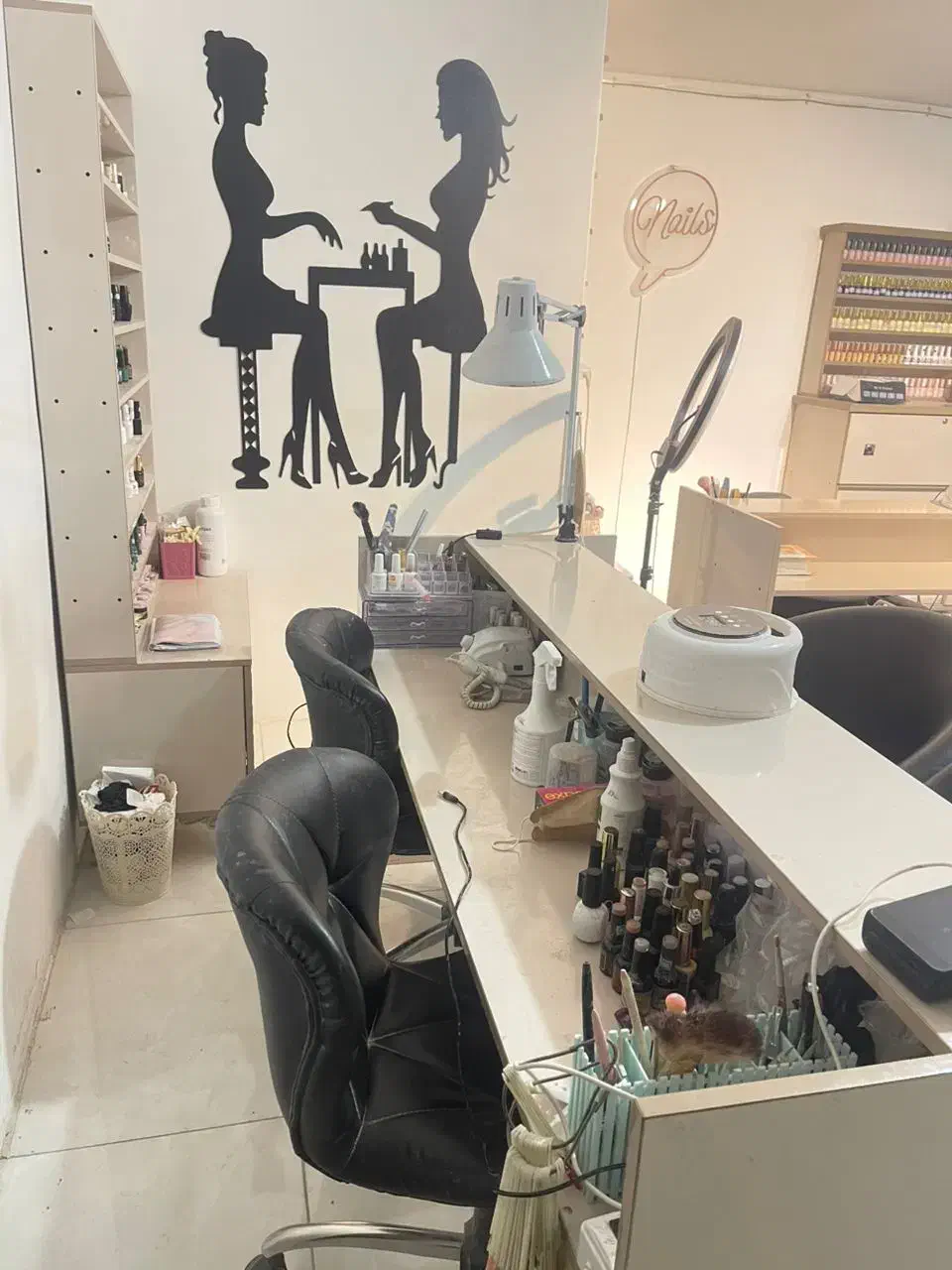 وسایل کاشت ناخن|آرایشگاه و سالن‌های زیبایی|سنندج, |دیوار