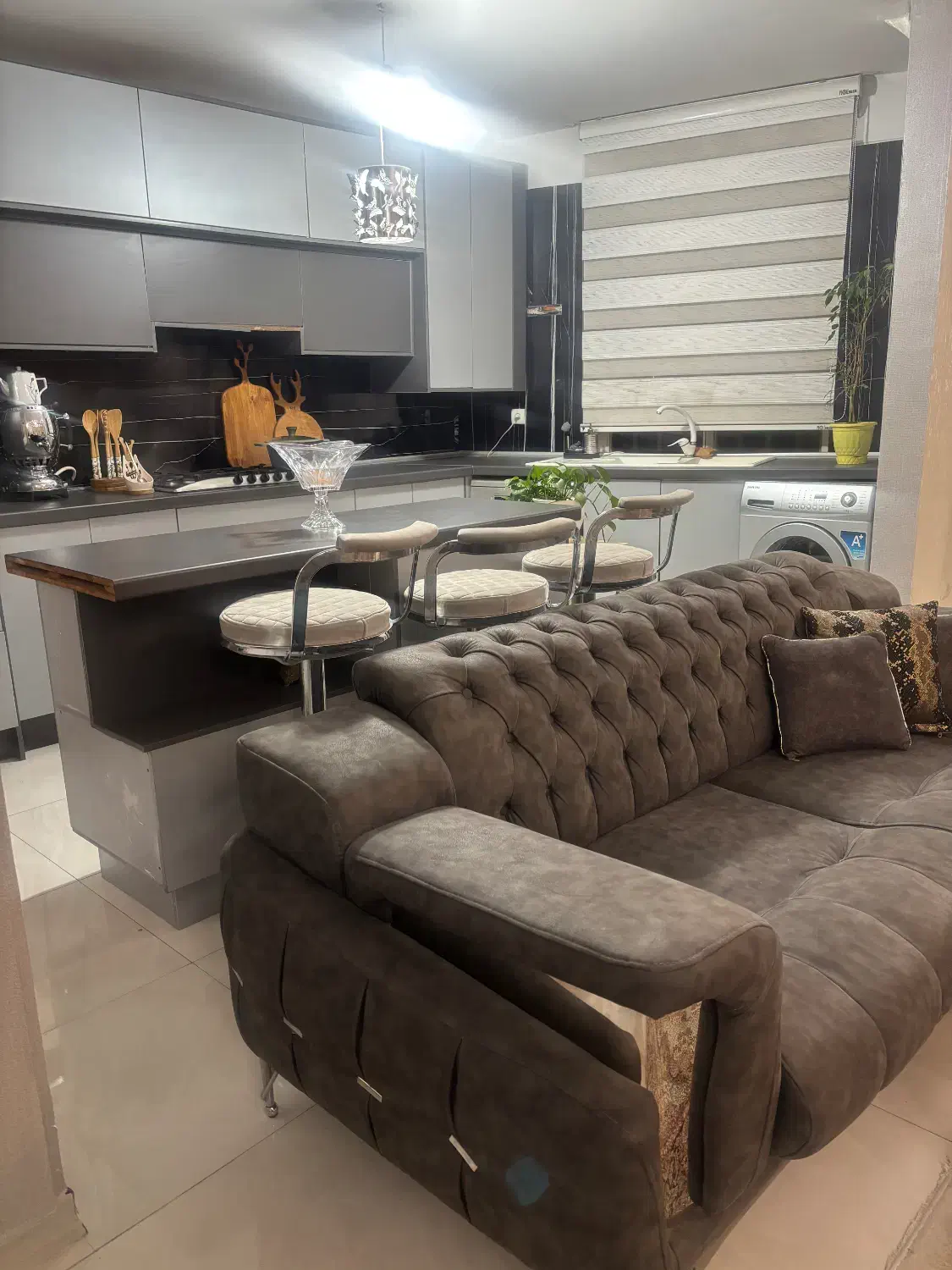 نارمک ۹۷ متر خوش نقشه دور میدان مناسب سرمایه گذاری|فروش آپارتمان|تهران, دردشت|دیوار