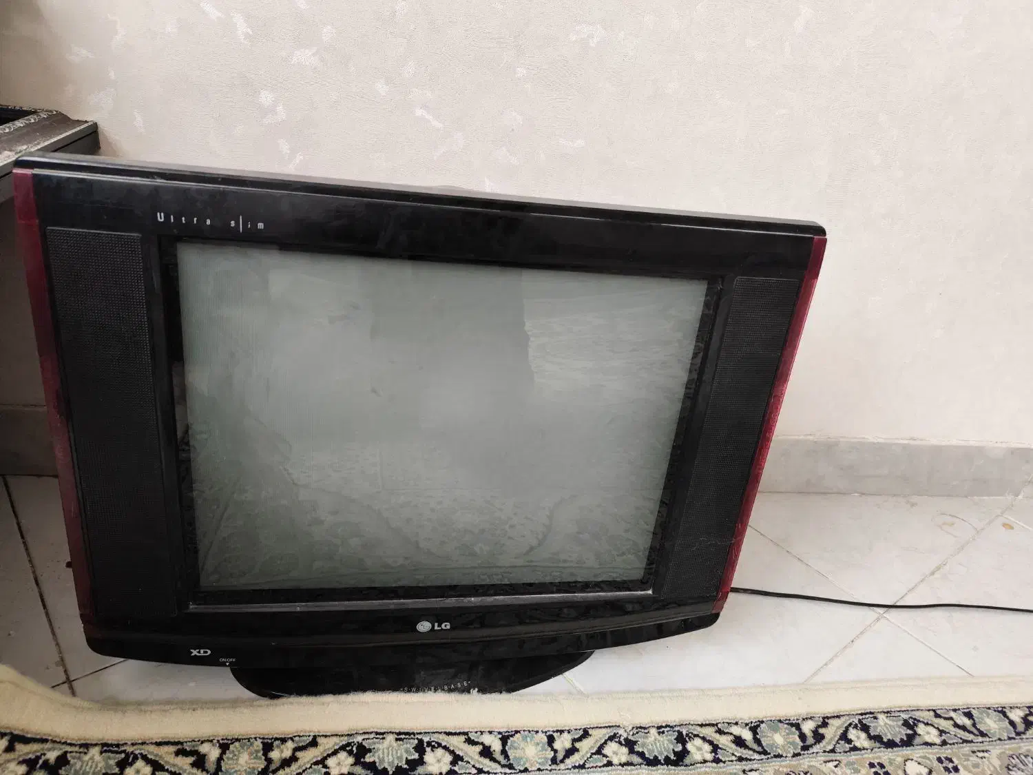 تلویزیون الجی نسل قدیم|تلویزیون و پروژکتور|قم, پردیسان|دیوار