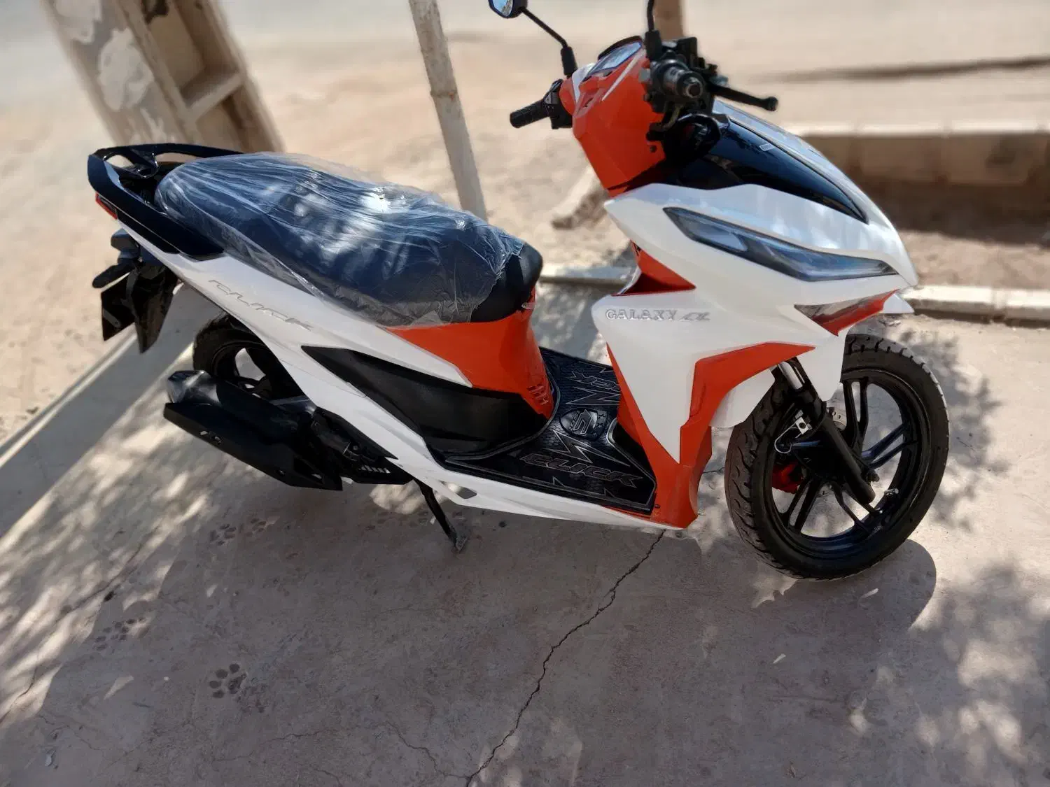 کلیک مدل 1402|موتورسیکلت|کرمان, |دیوار