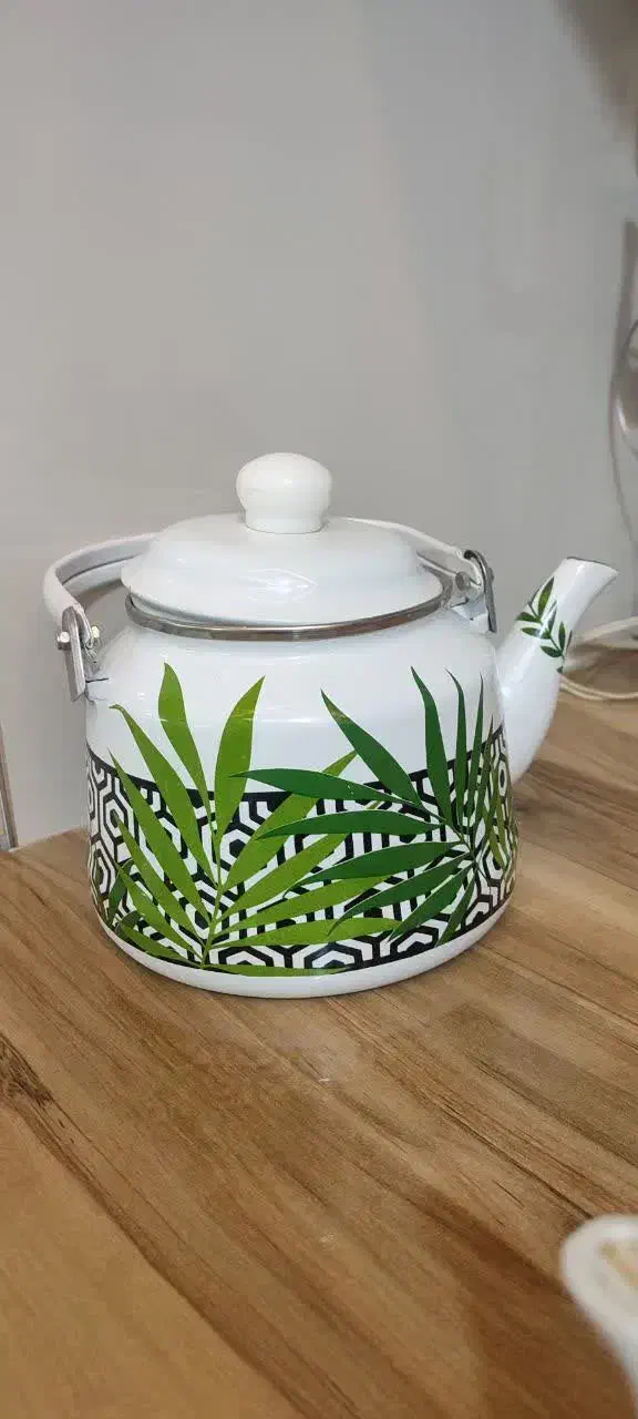 قوری کتری ، کتری شیردار|قوری، کتری، قهوه‌ساز دستی|بروجرد, |دیوار